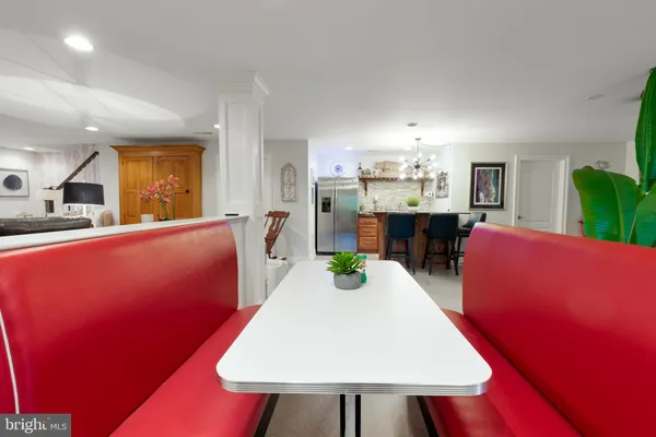 $749,900 | 132 Creekview Drive, Paradise, PA 17562