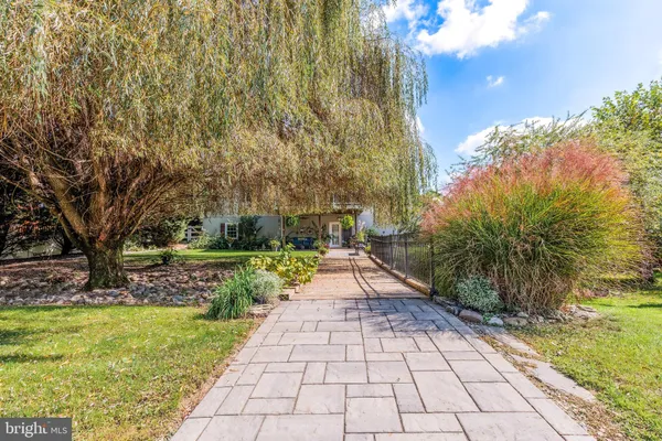 $749,900 | 132 Creekview Drive, Paradise, PA 17562