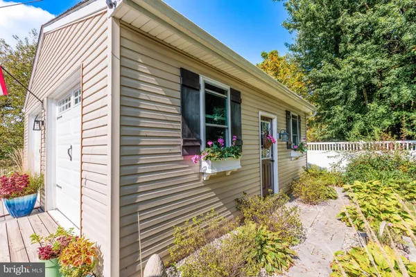 $749,900 | 132 Creekview Drive, Paradise, PA 17562