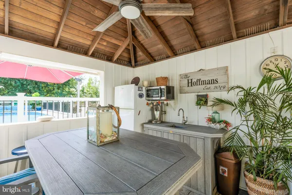 $749,900 | 132 Creekview Drive, Paradise, PA 17562