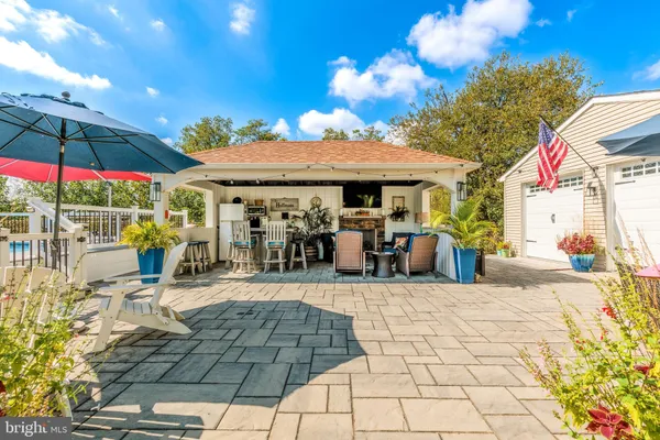 $749,900 | 132 Creekview Drive, Paradise, PA 17562