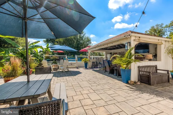 $749,900 | 132 Creekview Drive, Paradise, PA 17562