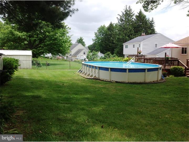 2440 Larkin Road Boothwyn, PA 19061 - Photo 23 of 25 Pool