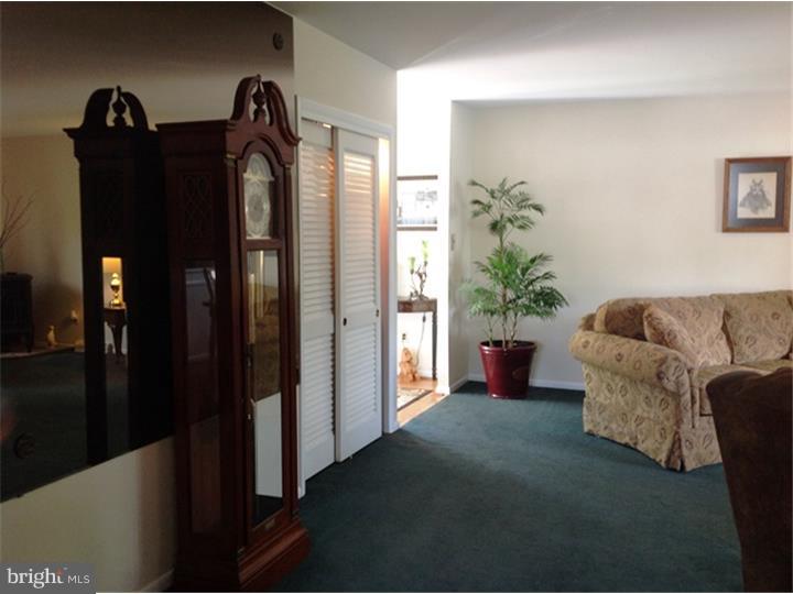 2440 Larkin Road Boothwyn, PA 19061 - Photo 5 of 25 Living Room