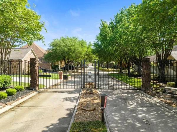 $359,000 | 18310 Rittenhouse Park Court, Spring, TX 77379