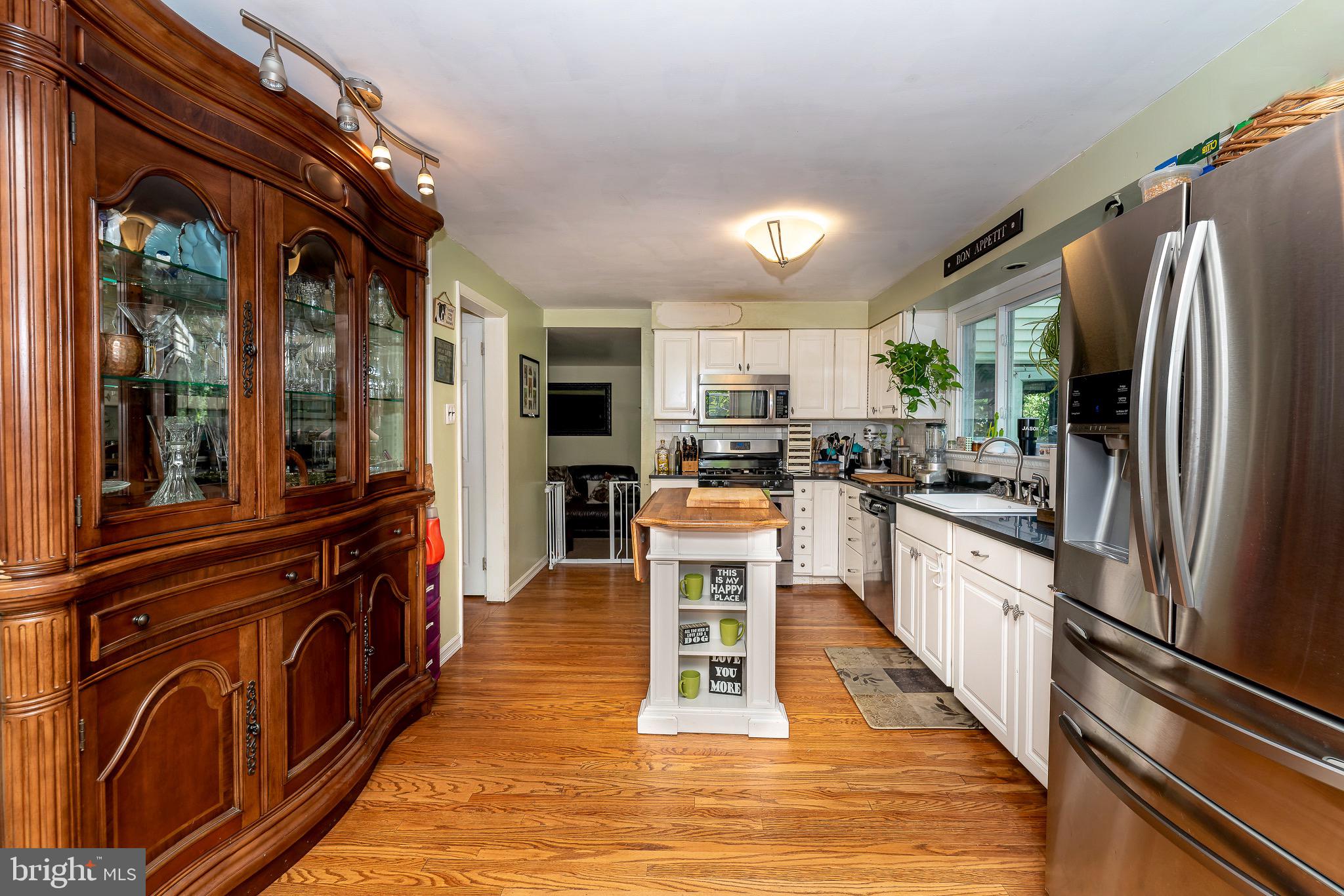 376 Nottingham Road West Deptford, NJ 08096 - Photo 8 of 36 Gallery Image 8