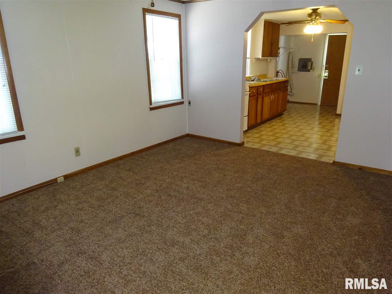 1013 North Indiana Avenue Springfield, IL 62702 - Photo 9 of 21