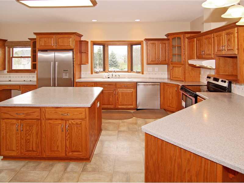3657 Paddock Road Plainfield, IN 46168 - Photo 4 of 24 Gallery Image 4