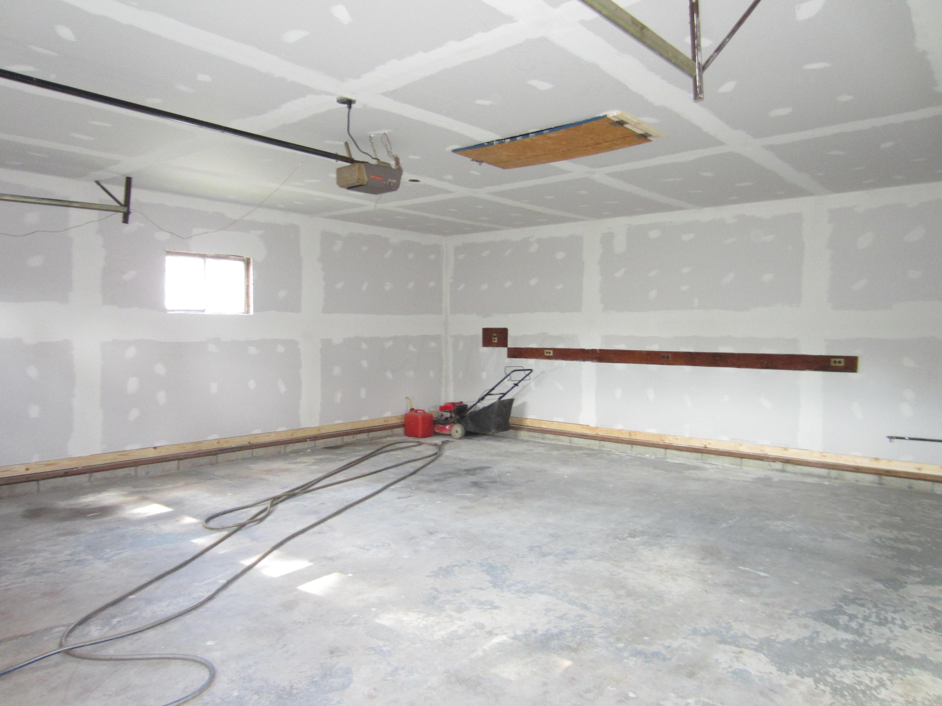 14076 Cleveland Road Southwest Pataskala, OH 43062 - Photo 30 of 34