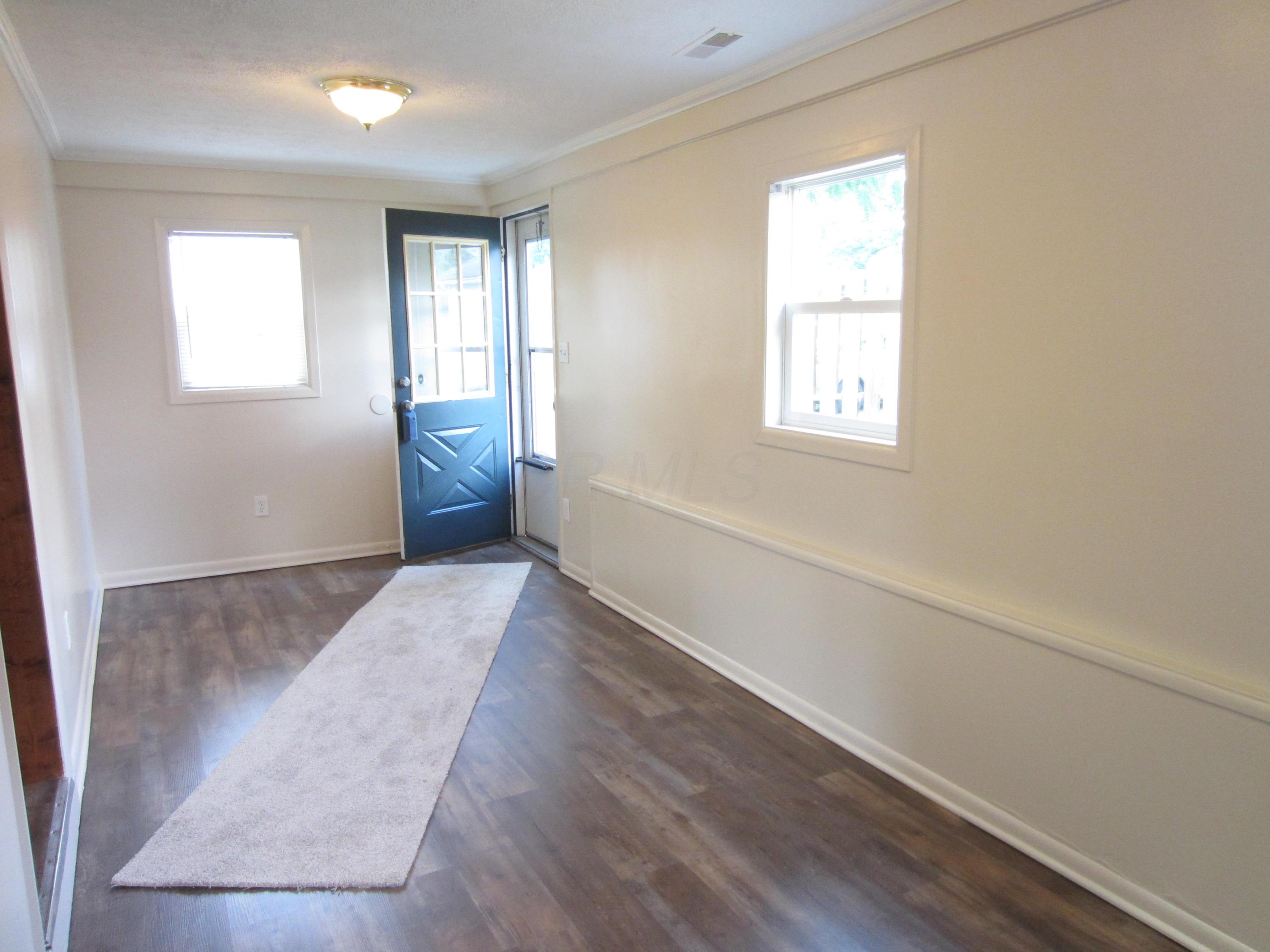 14076 Cleveland Road Southwest Pataskala, OH 43062 - Photo 9 of 34