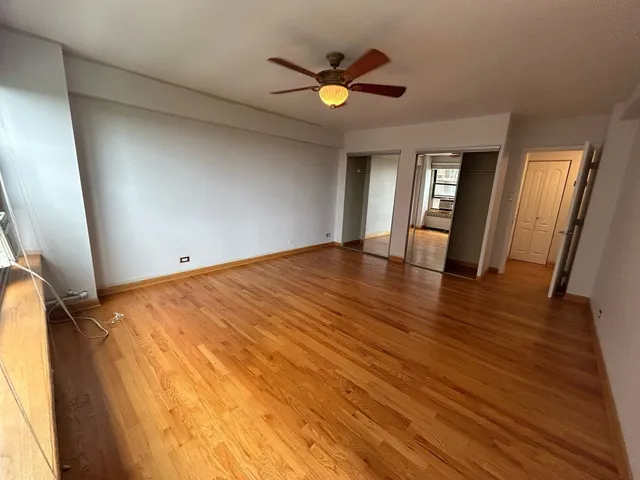 $2,475 | 4180 North Marine Drive, Unit 405, Chicago, IL 60613