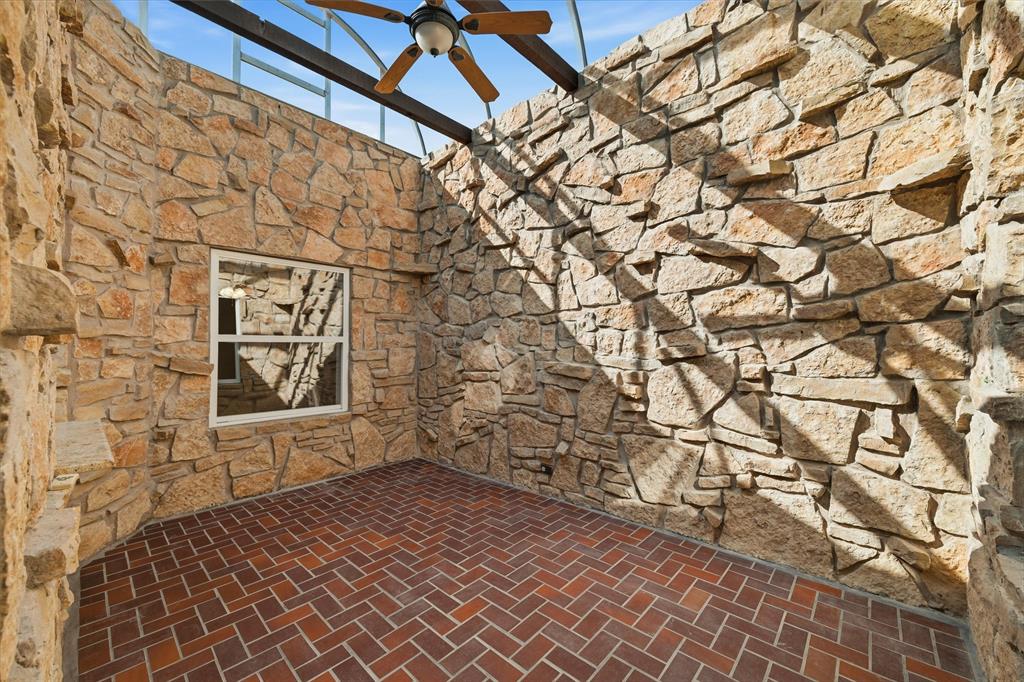 413 Meadowview Road Weatherford, TX 76087 - Photo 37 of 40 Atrium