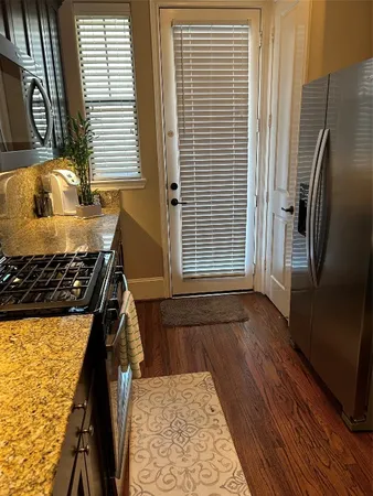 $3,000 | 1049 West 22nd Street, Unit H, Houston, TX 77008