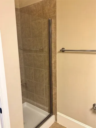 $3,000 | 1049 West 22nd Street, Unit H, Houston, TX 77008