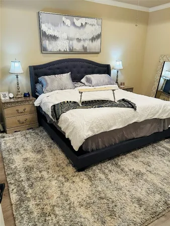 $3,000 | 1049 West 22nd Street, Unit H, Houston, TX 77008