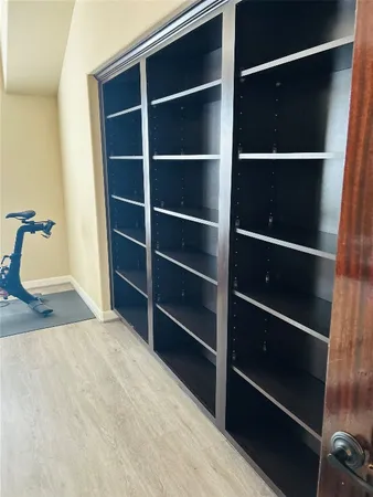 $3,000 | 1049 West 22nd Street, Unit H, Houston, TX 77008