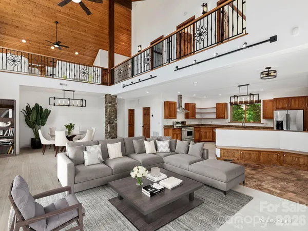 $975,000 | 248 Wisdom Cove Road, Flat Rock, NC 28731