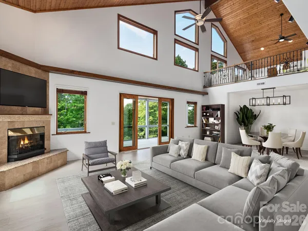 $975,000 | 248 Wisdom Cove Road, Flat Rock, NC 28731