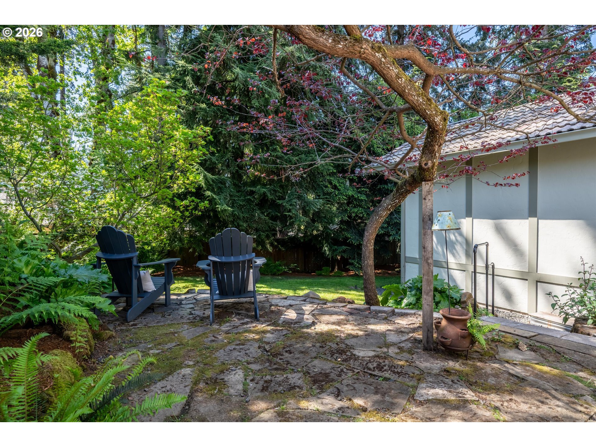 508 Cascade Drive Springfield, OR 97478 - Photo 30 of 45 Patio