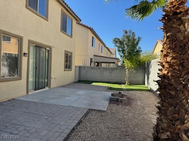 $1,795 | 1932 West Hammer Lane, North Las Vegas, NV 89031