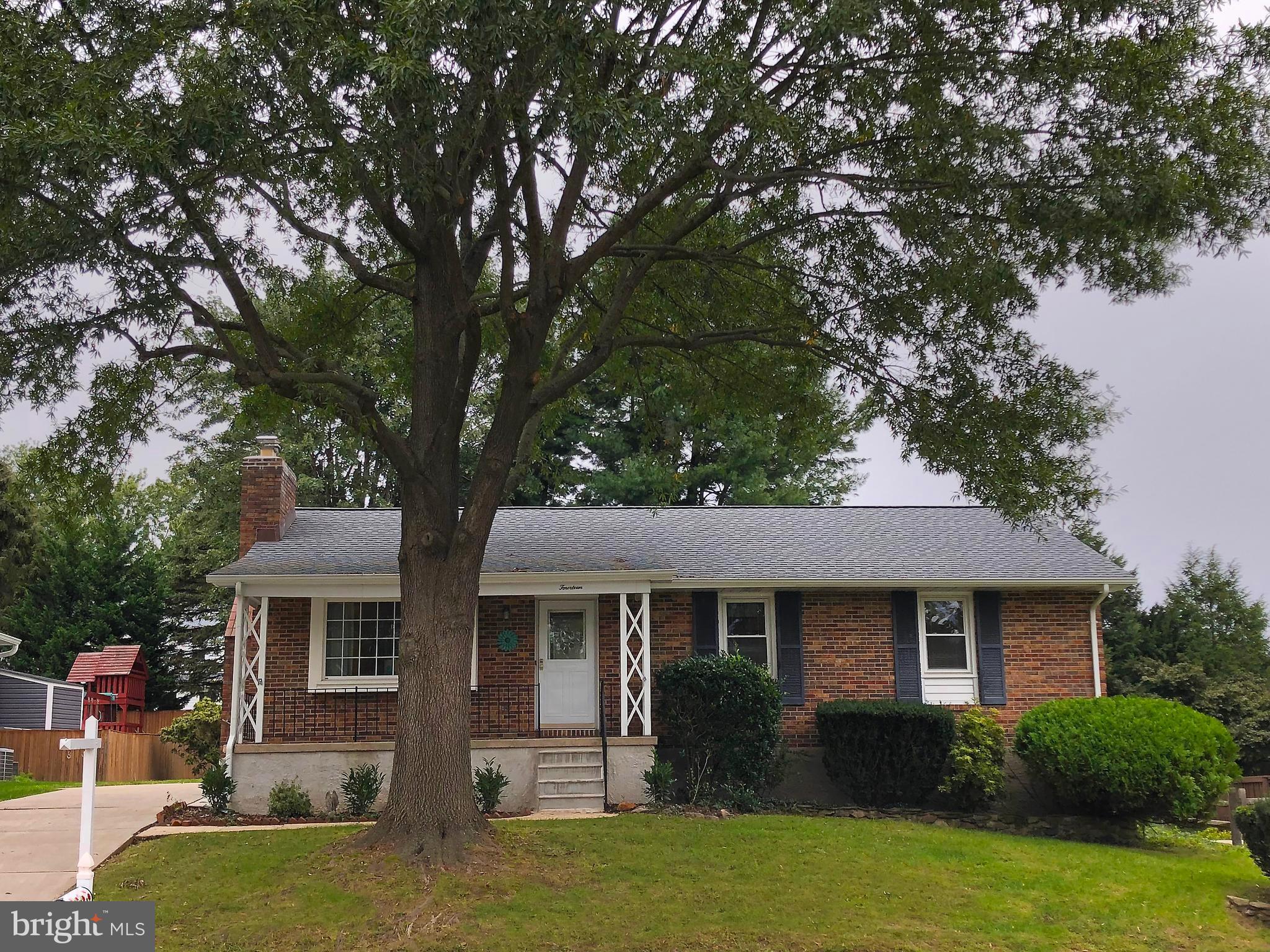 14 Flanders Ridge Court Cockeysville, MD 21030 - Photo 2 of 29 3 year new Roof, Siding & Windows!