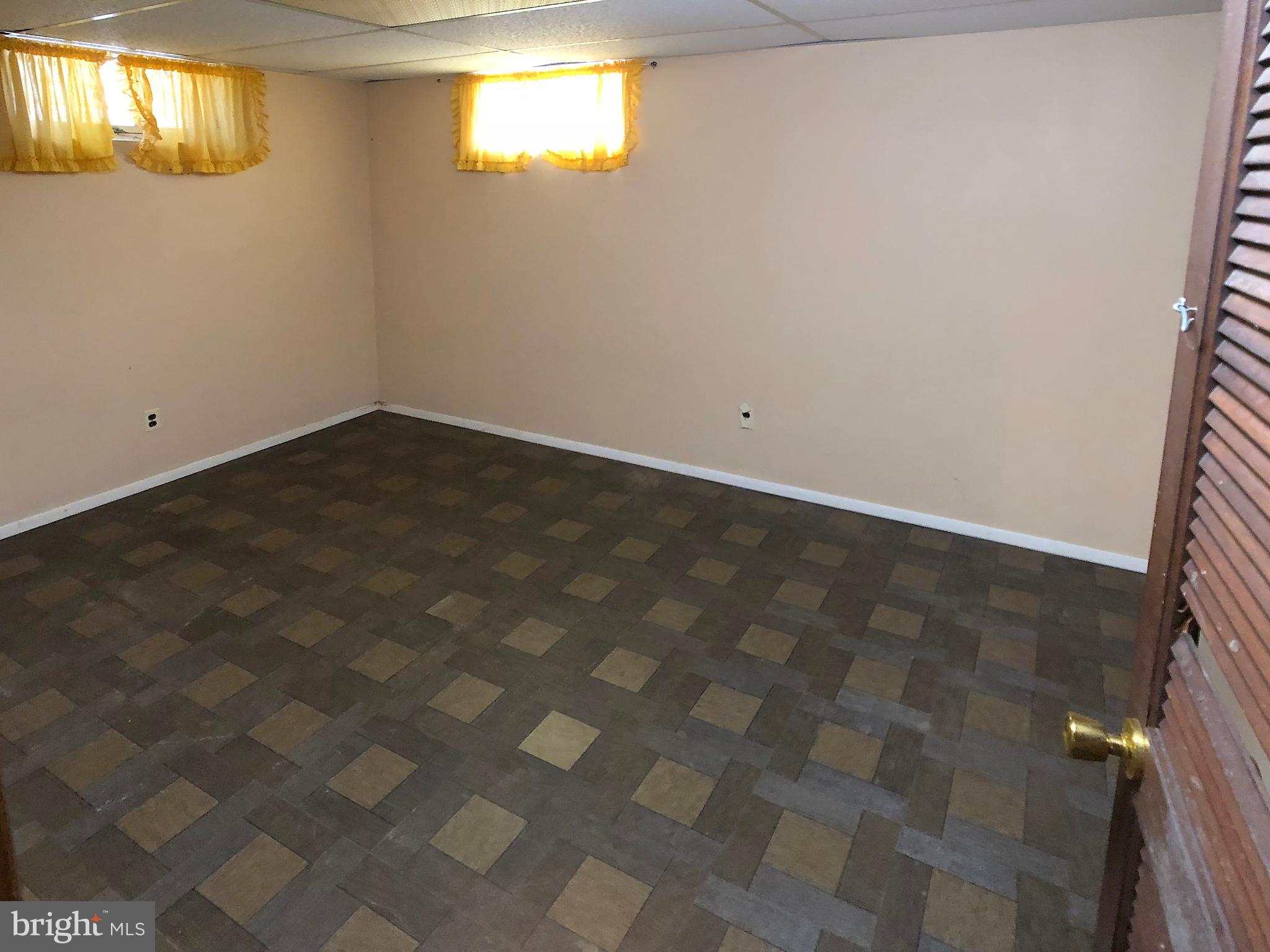 14 Flanders Ridge Court Cockeysville, MD 21030 - Photo 21 of 29 Bonus office or bedroom in basement!