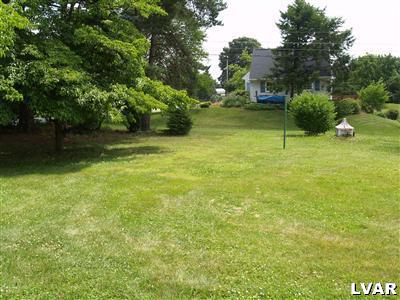 3224 Santee Road Bethlehem, PA 18020 - Photo 4 of 14 Gallery Image 4