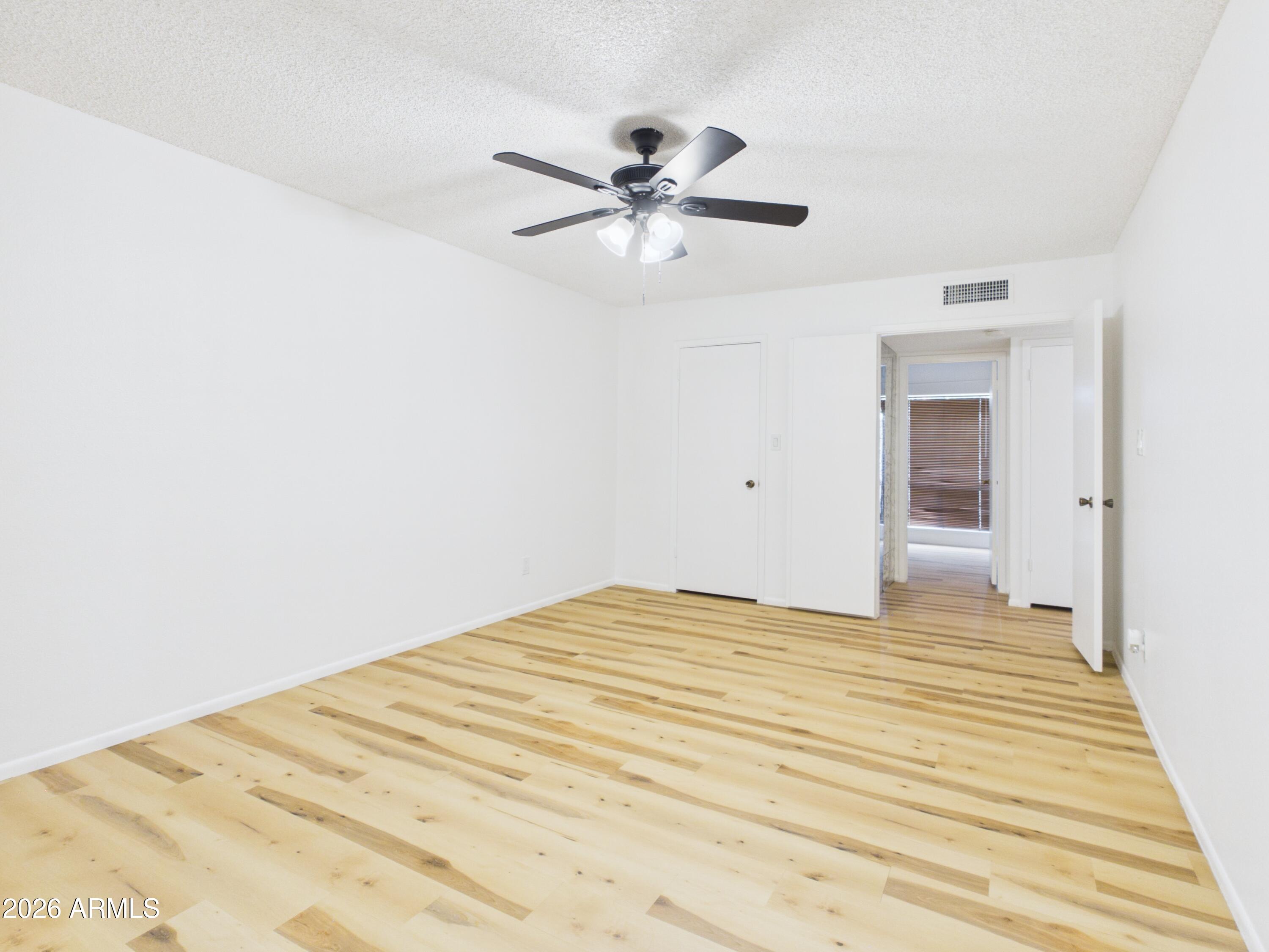 4033 West Griswold Road Phoenix, AZ 85051 - Photo 31 of 45 CAM04435G0-PR0020-STILL024