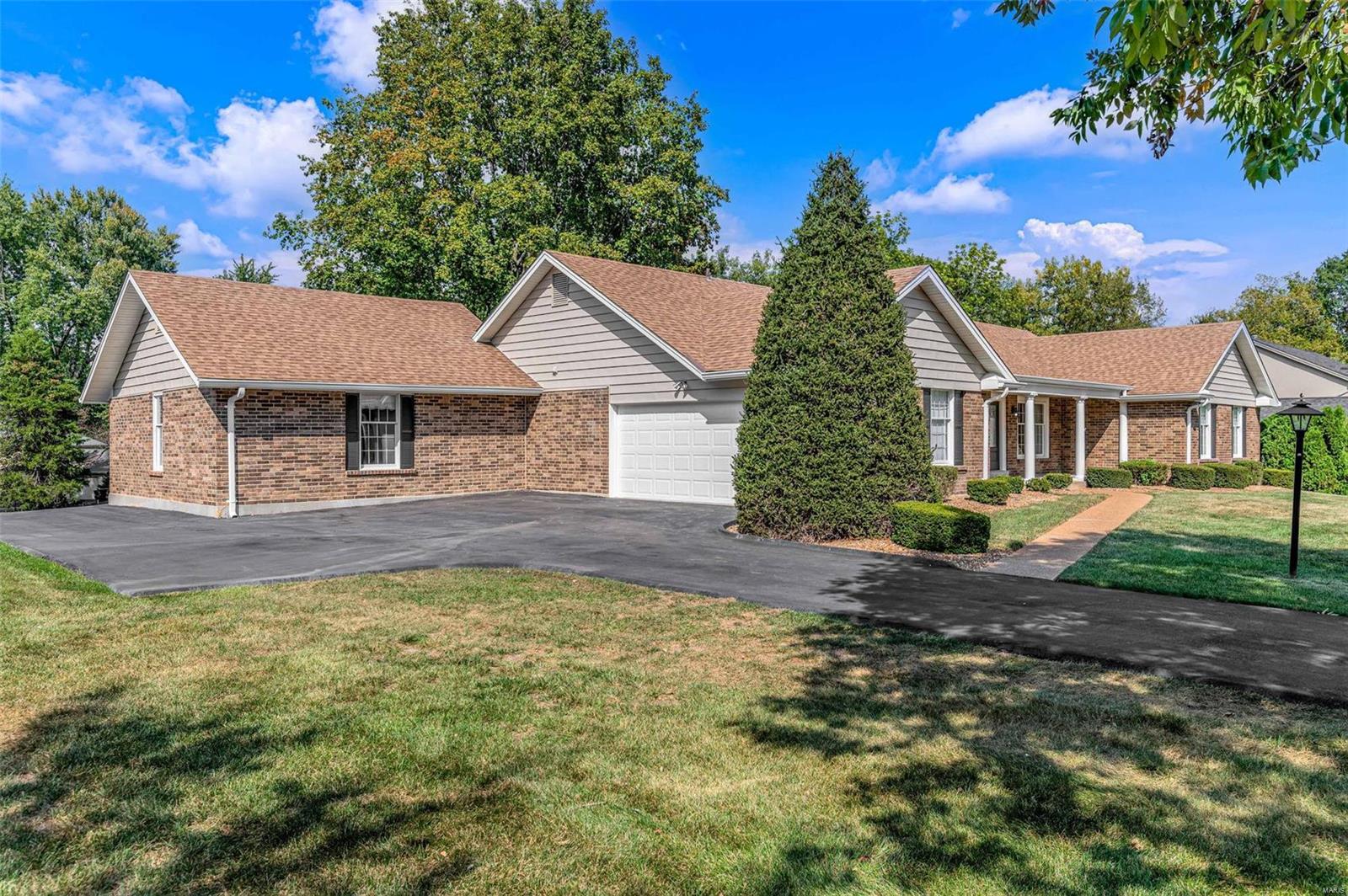 15895 Kettington Road Chesterfield, MO 63017 - Photo 4 of 54 Gallery Image 4