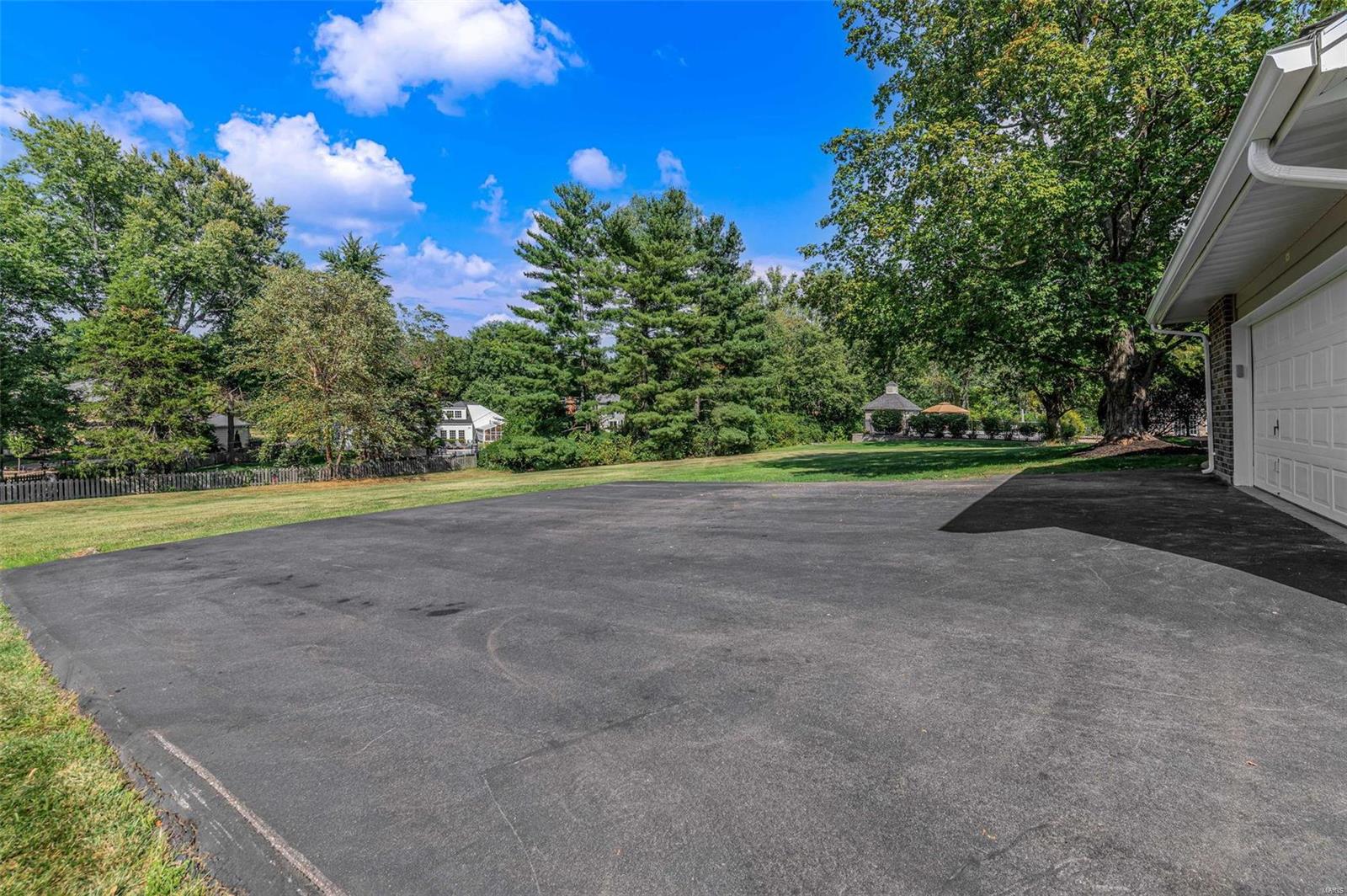 15895 Kettington Road Chesterfield, MO 63017 - Photo 46 of 54 Gallery Image 46