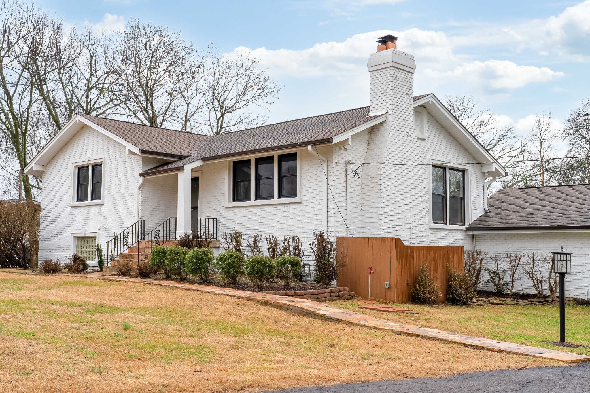 417 Sanders Ferry Road Hendersonville, TN 37075 - Photo 7 of 68 Gallery Image 7