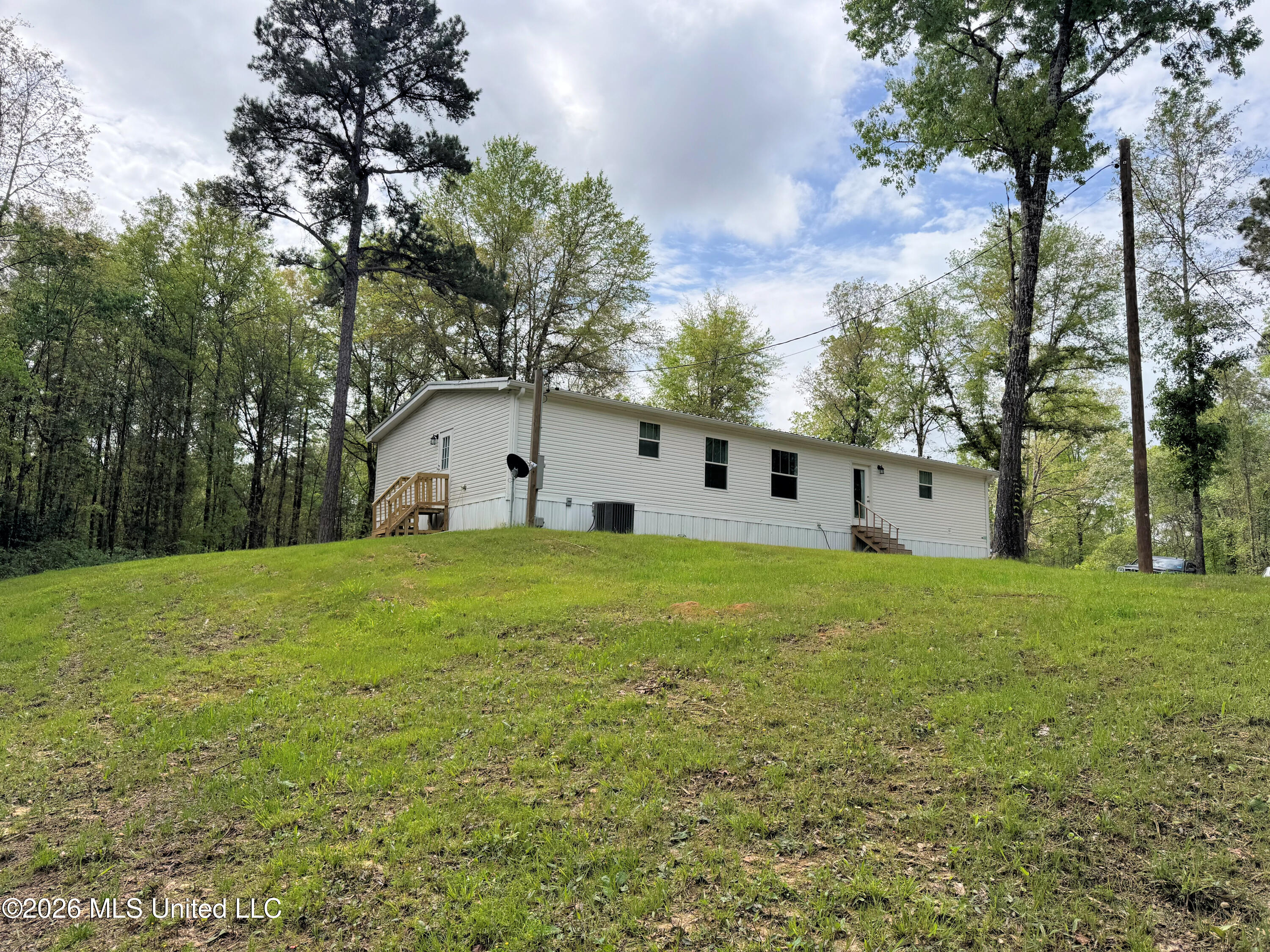 85 Baughman Road Poplarville, MS 39470 - Photo 2 of 27 IMG_7598