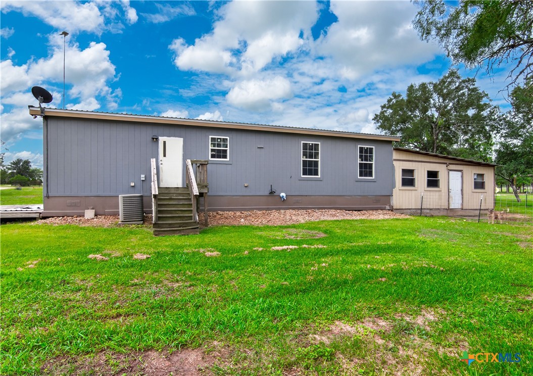 149 High Ridge Meadows Drive Gonzales, TX 78629 - Photo 22 of 36
