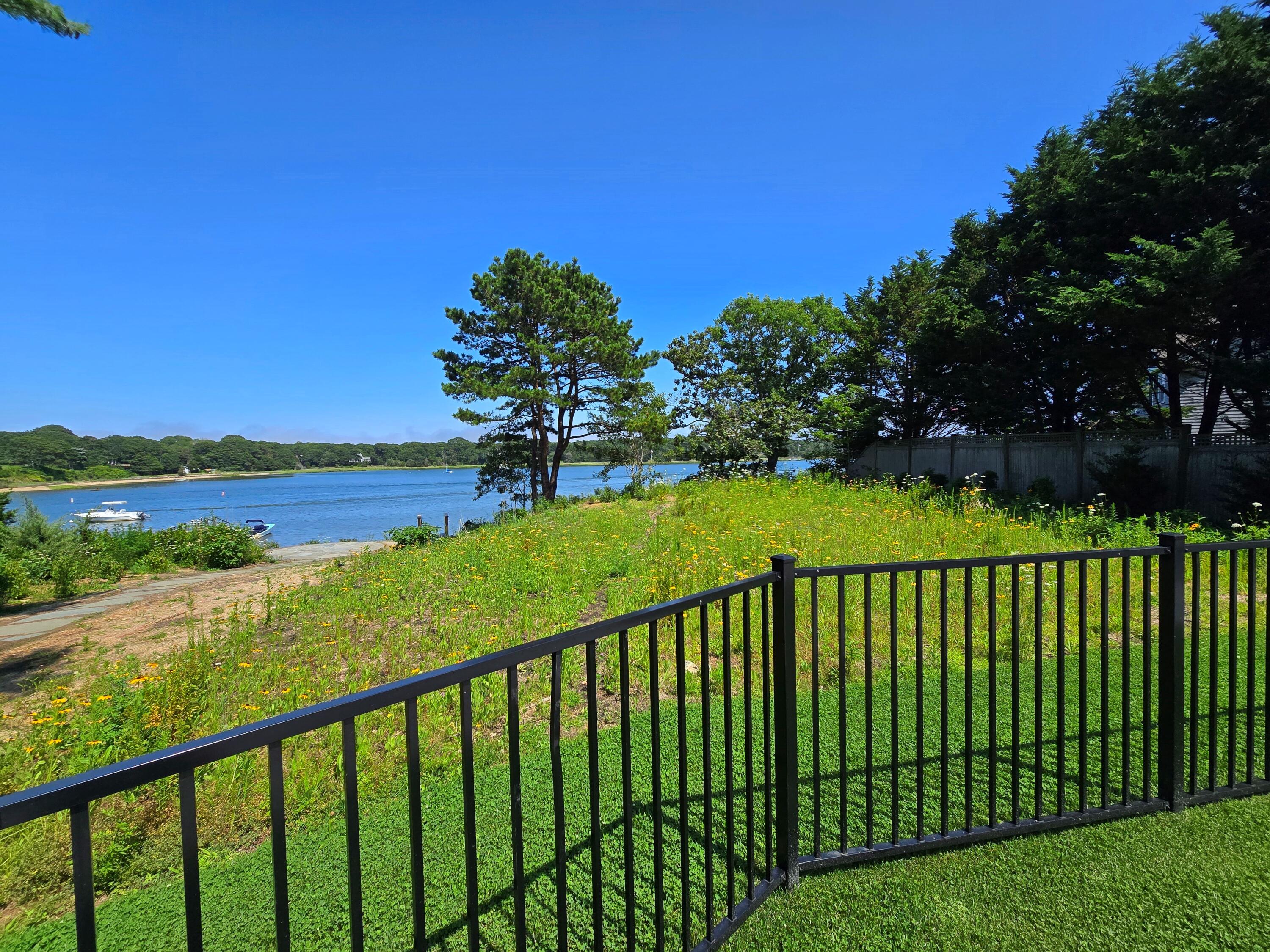 64 Pershing Lane Orleans, MA 02653 - Photo 15 of 100 20250728_142654 ()