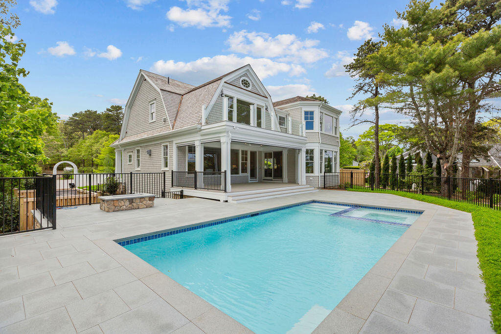 64 Pershing Lane Orleans, MA 02653 - Photo 17 of 100 64PershingLn-026