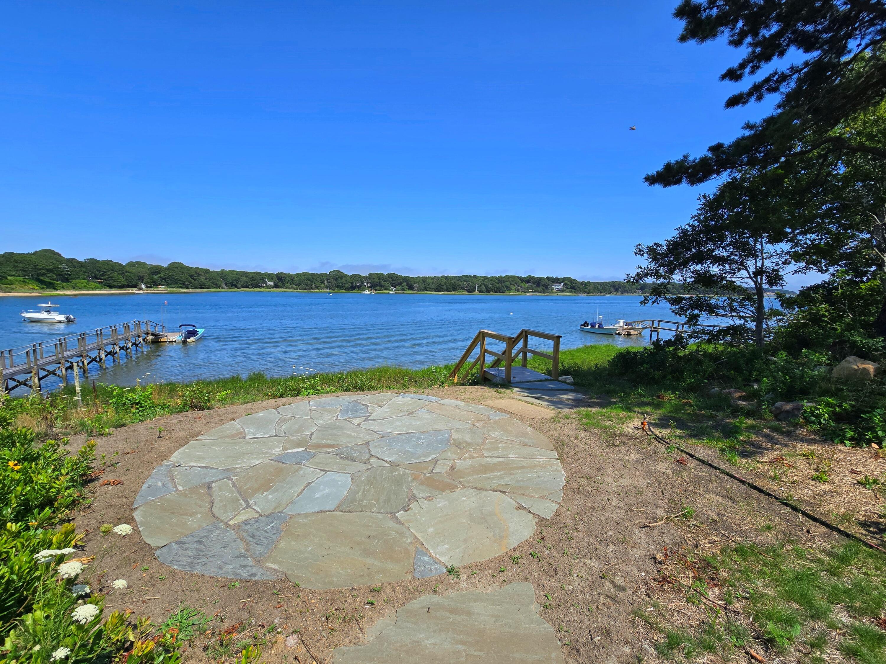 64 Pershing Lane Orleans, MA 02653 - Photo 8 of 100 20250728_142730 ()