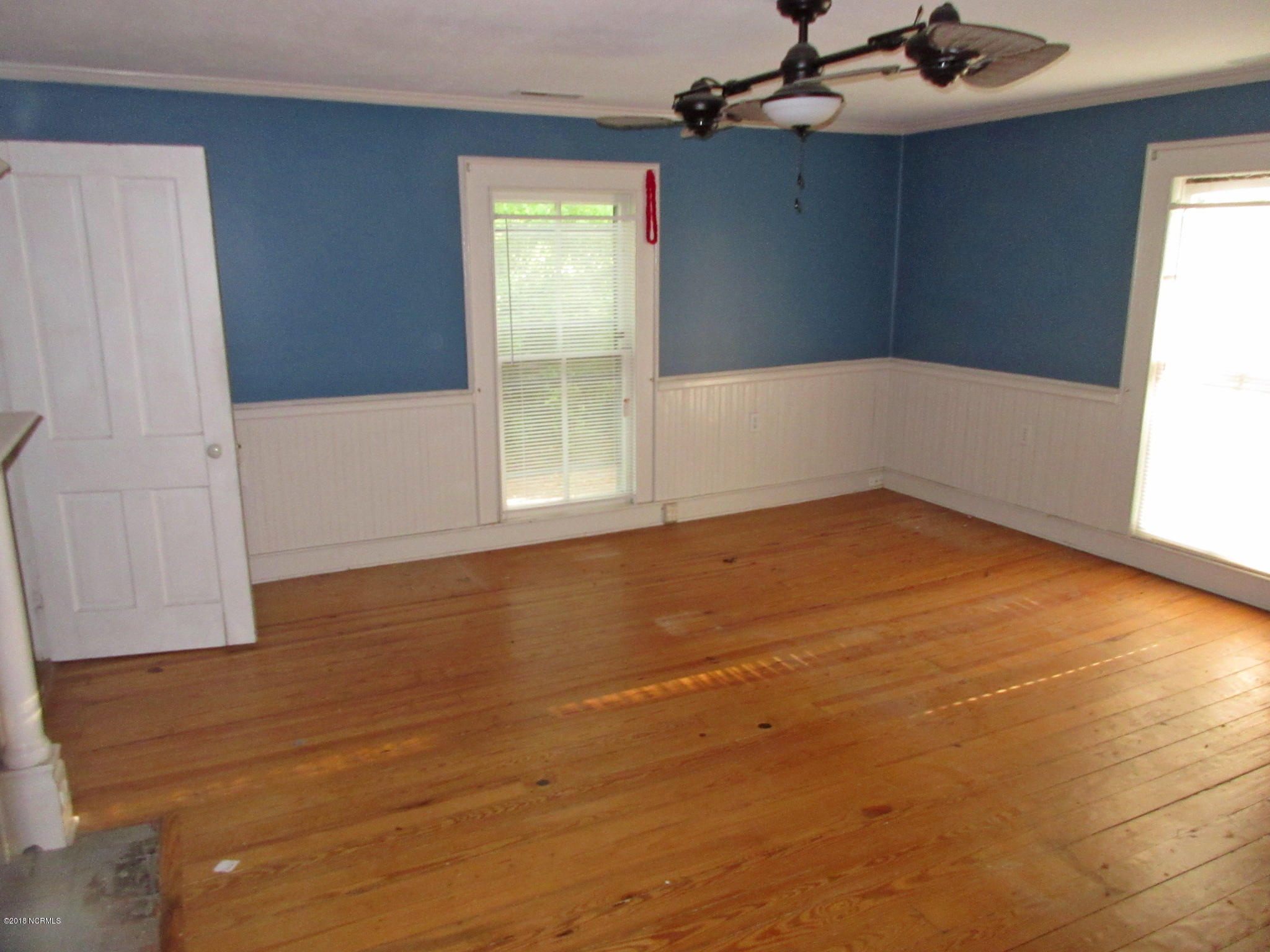 138 Barbour Road Hubert, NC 28539 - Photo 15 of 20 138 Barbour Rd - 2nd Floor Bed 4