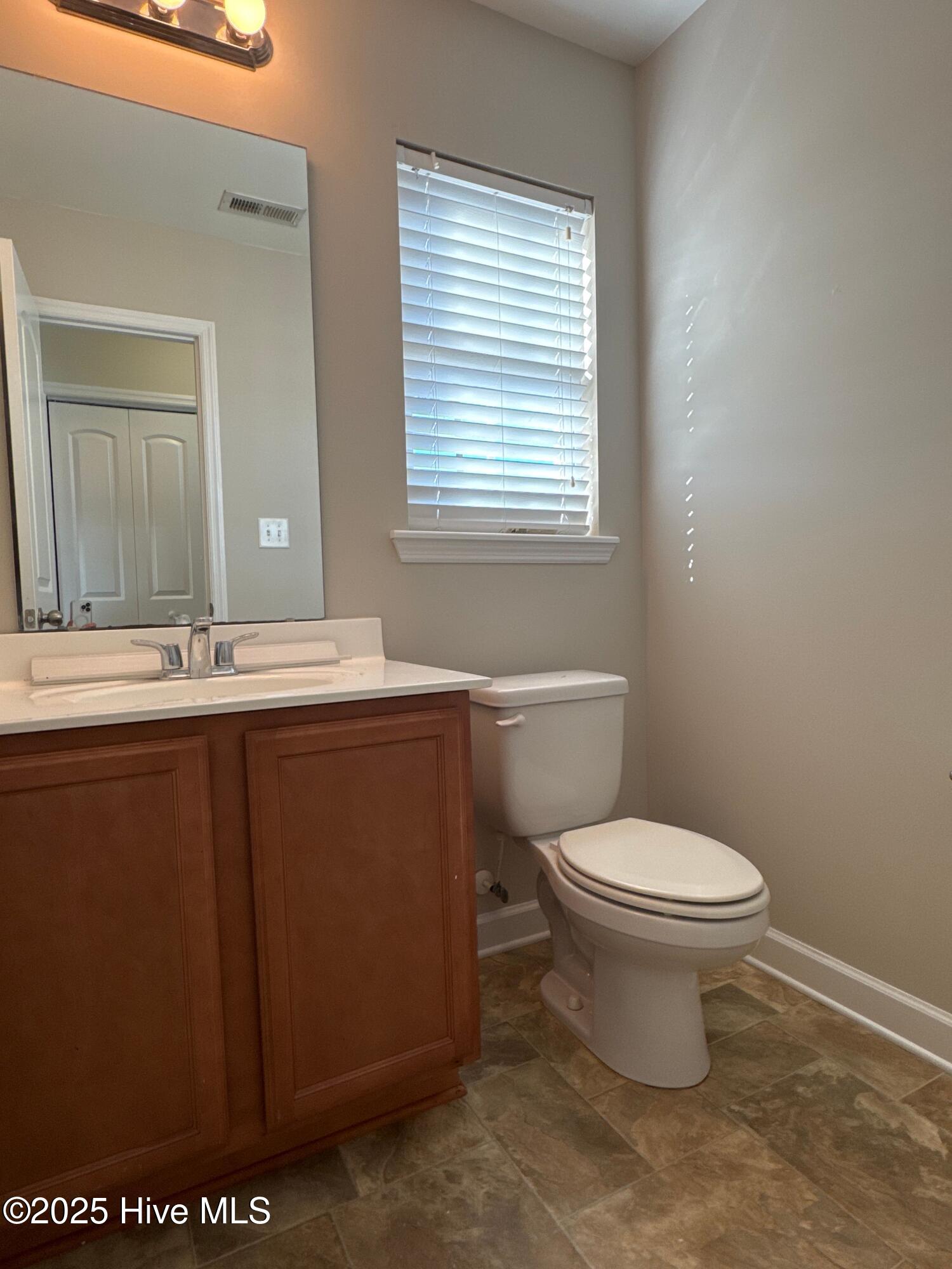 304 Sinclair Lane Hubert, NC 28539 - Photo 14 of 32 image (11)