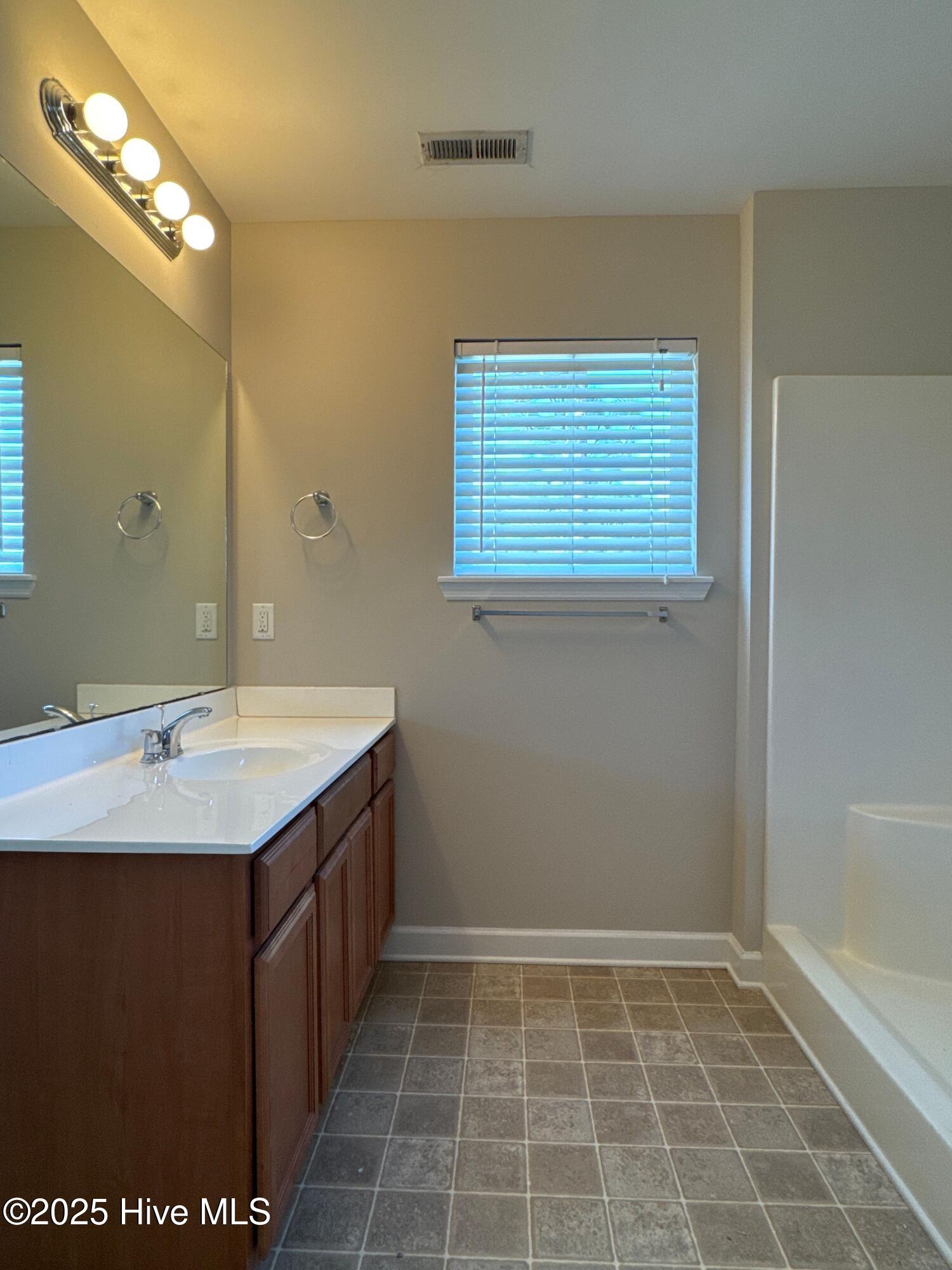 304 Sinclair Lane Hubert, NC 28539 - Photo 19 of 32 image (16)