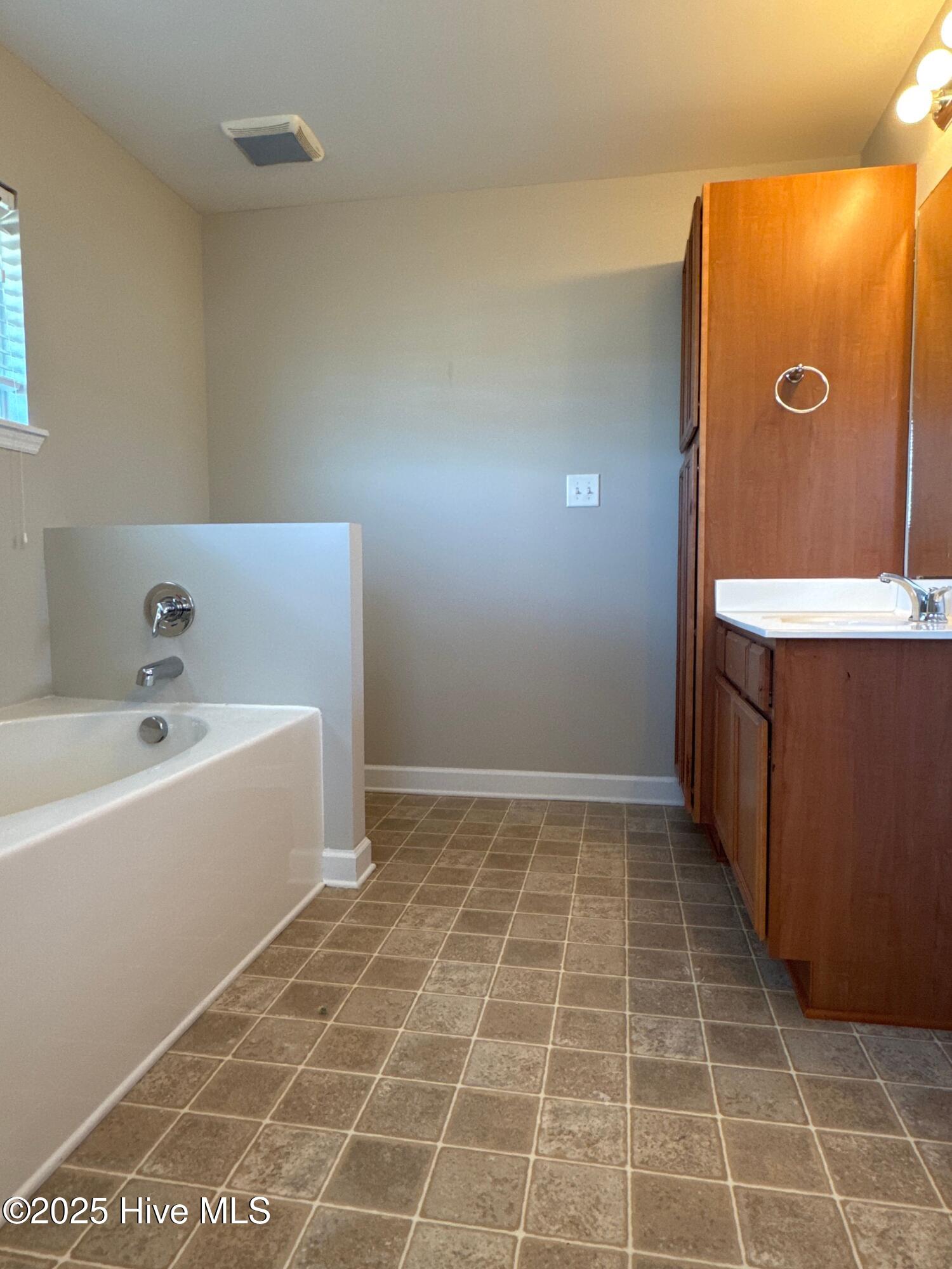 304 Sinclair Lane Hubert, NC 28539 - Photo 20 of 32 image (17)