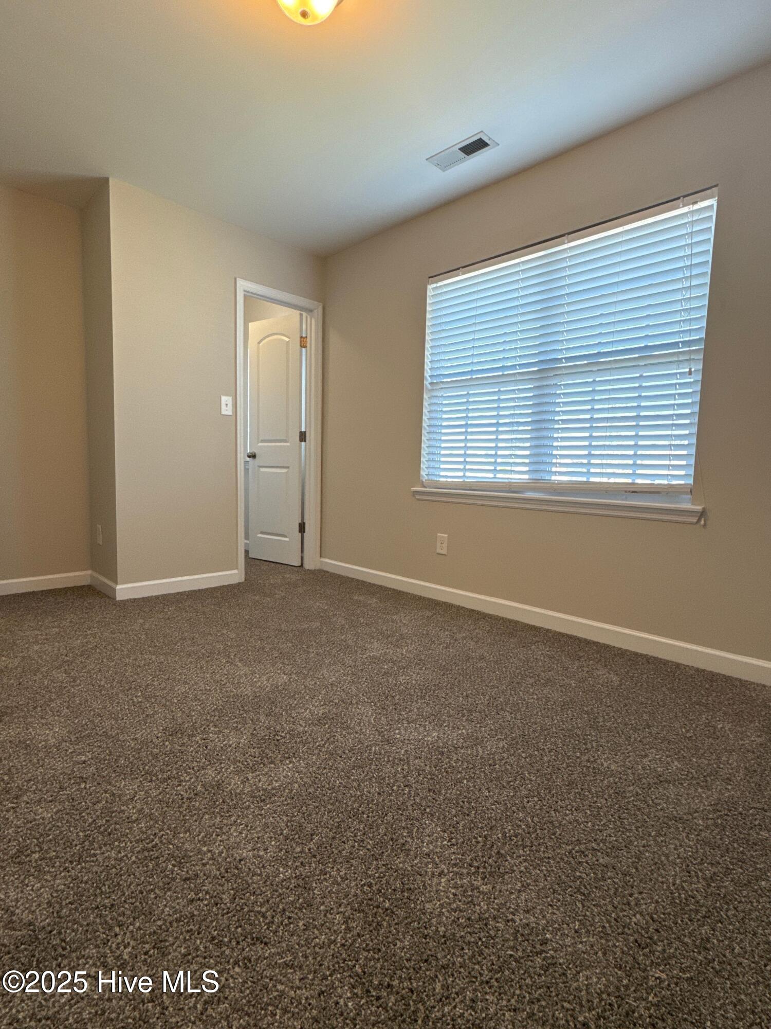 304 Sinclair Lane Hubert, NC 28539 - Photo 28 of 32 image (25)