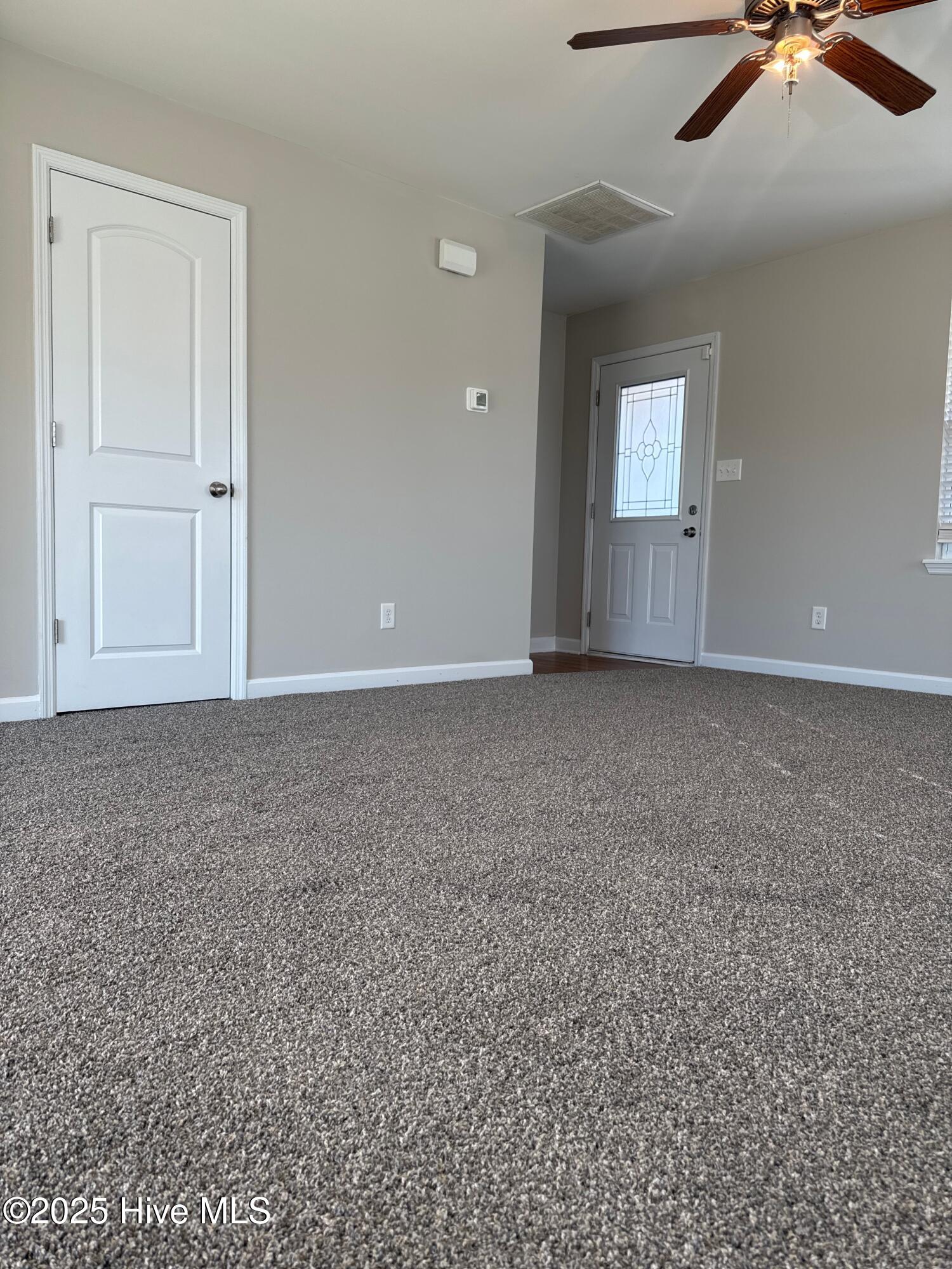 304 Sinclair Lane Hubert, NC 28539 - Photo 6 of 32 image (3)