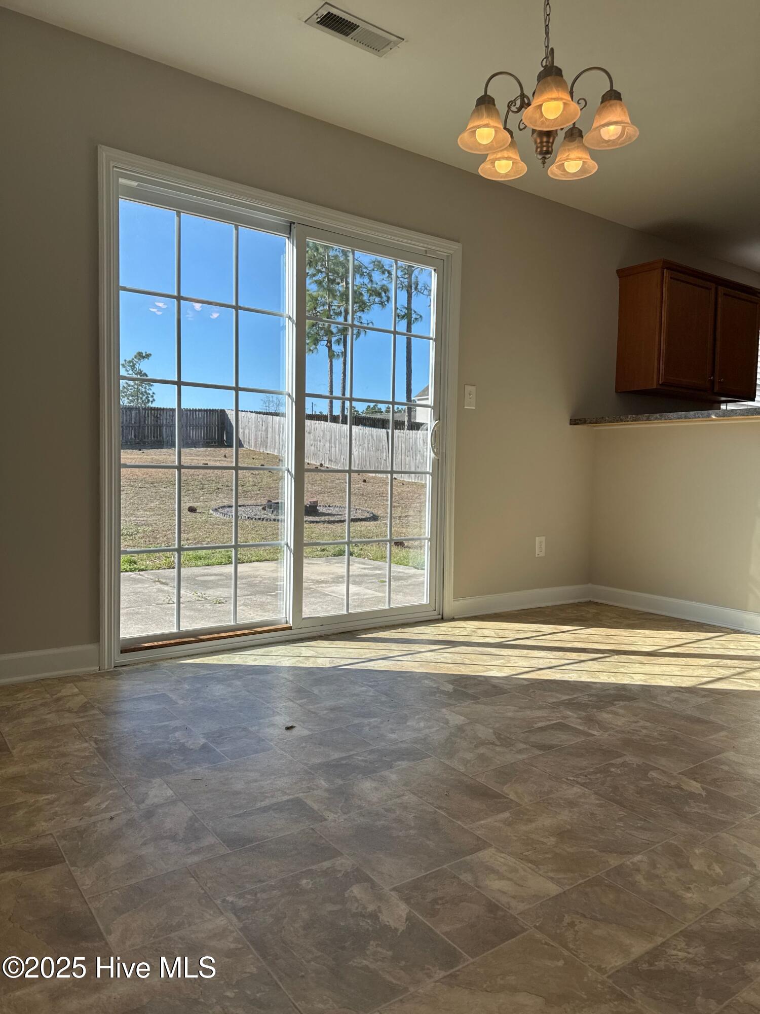 304 Sinclair Lane Hubert, NC 28539 - Photo 7 of 32 image (4)