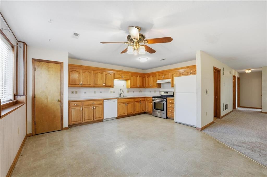 29506 South Morrow Road Garden City, MO 64747 - Photo 5 of 29