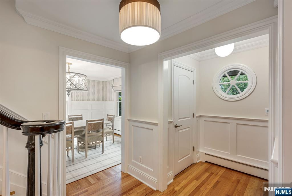 200 Katherine Road Ridgewood, NJ 07450 - Photo 5 of 45 Gallery Image 5