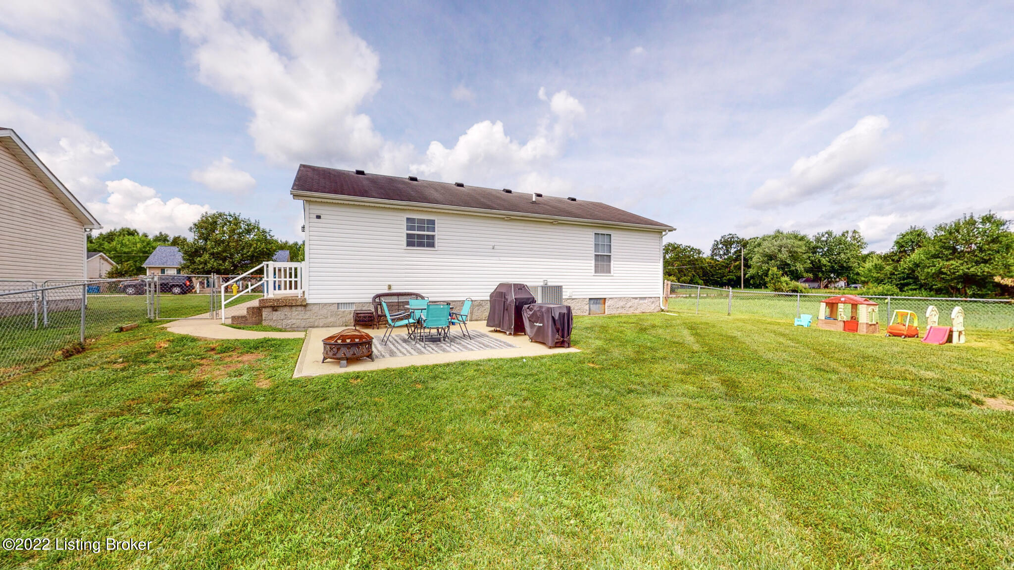 266 Haley Avenue Shepherdsville, KY 40165 - Photo 20 of 22 266 Haley Ave Shepherdsville KY 40165-31