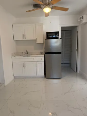 $1,400 | 721 Northeast 139th Street, Unit 1, North Miami, FL 33161