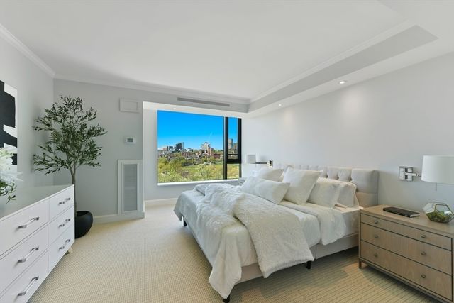 $2,950,000 | 220 Boylston Street, Unit 1005, Boston, MA 02116