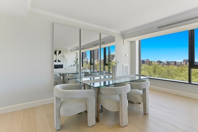 $2,950,000 | 220 Boylston Street, Unit 1005, Boston, MA 02116