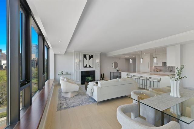 $2,950,000 | 220 Boylston Street, Unit 1005, Boston, MA 02116